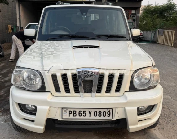 MAHINDRA SCORPIO