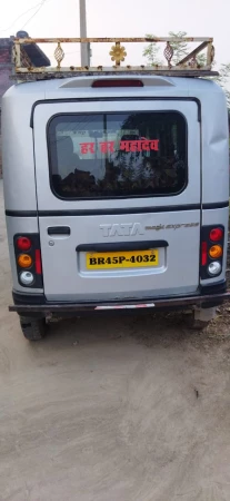 tata magic express on road price 2020